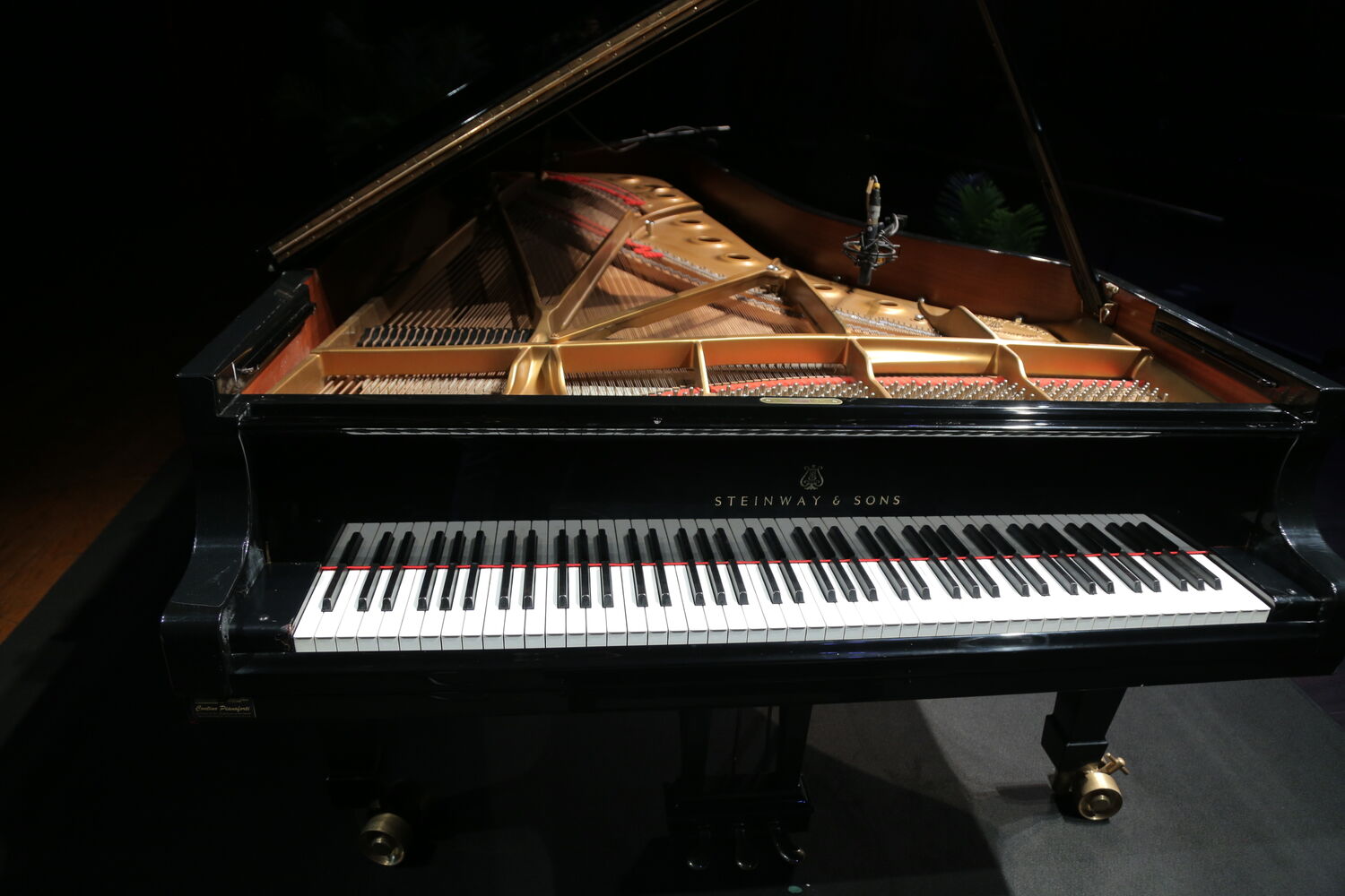 Second Round of Classic Piano Comes to an End; Judges Praise “Fantastic Players” that Made it Through