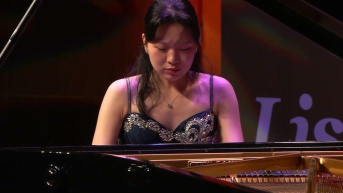 Kim Sunah performs at Liszt Utrecht 2026