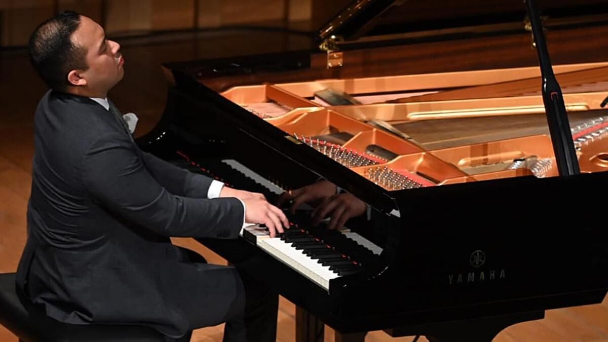 Jonathan Mamora Impresses at L'Auditori in Barcelona